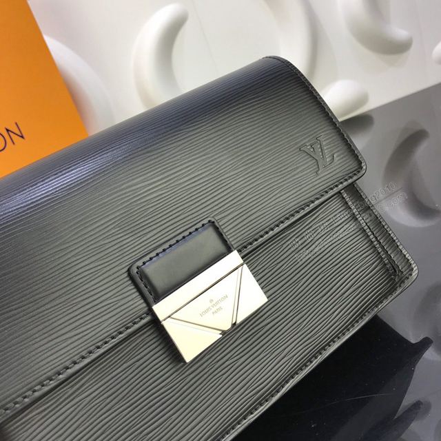 LV包 LV手包 M42742 LV新款式 Epi皮革 LV黑色手拿包  ydh3280
